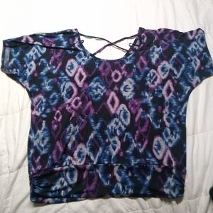 AB Studio Women's Purple and Blue Patterned Crop Top